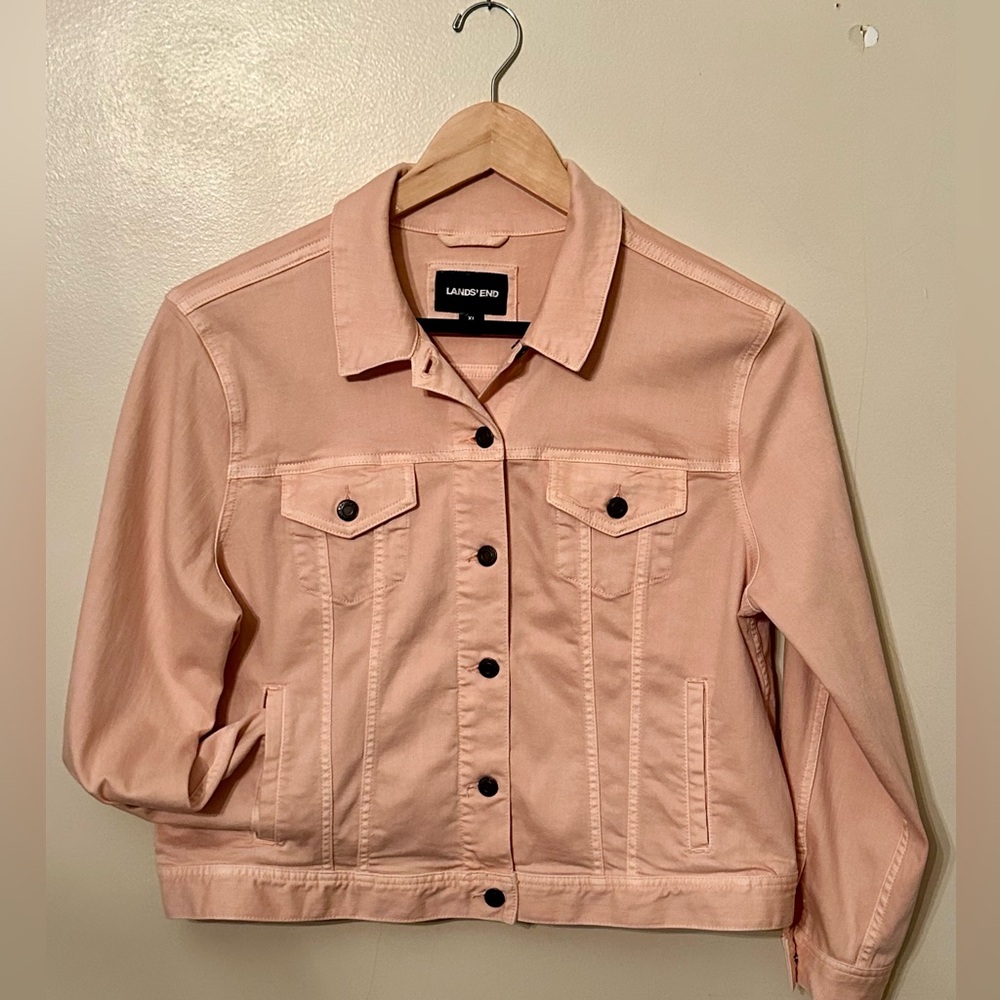 Lands End Ladies Pink Denim Jacket with pockets. Size XL. Excellent Condition.